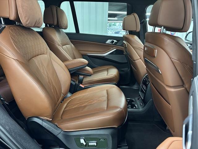BMW X7の画像8