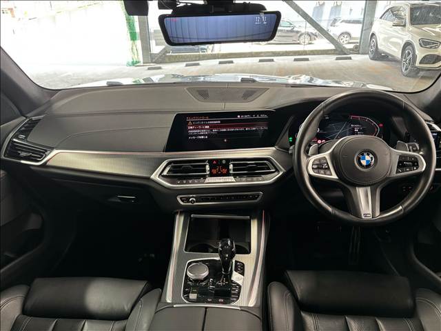 X5xDrive35d M Sport (エアサスペンション) サンルーフ/AppleCarplay/22インチAW/Fスポイラー/全周囲カメラ/ディスプレイキー/パワーバックドア/パワーシート/シートヒーター/BSM/アダプティブクルーズコントロール/ETC 内装他