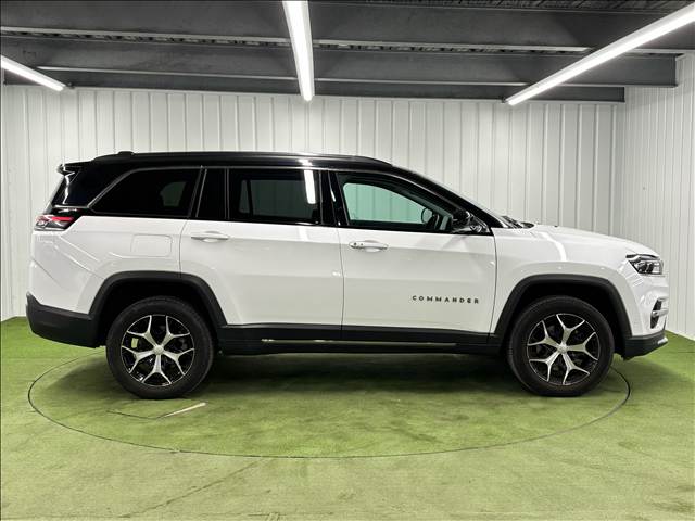 クライスラー JEEP COMMANDERの画像15
