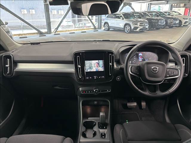 XC40□B3 Momentum 内装他