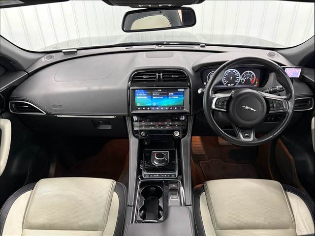 ジャガーF-PACE□R-SPORT 内装他