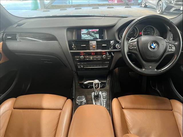 BMWX4xDrive28i M Sport 内装他