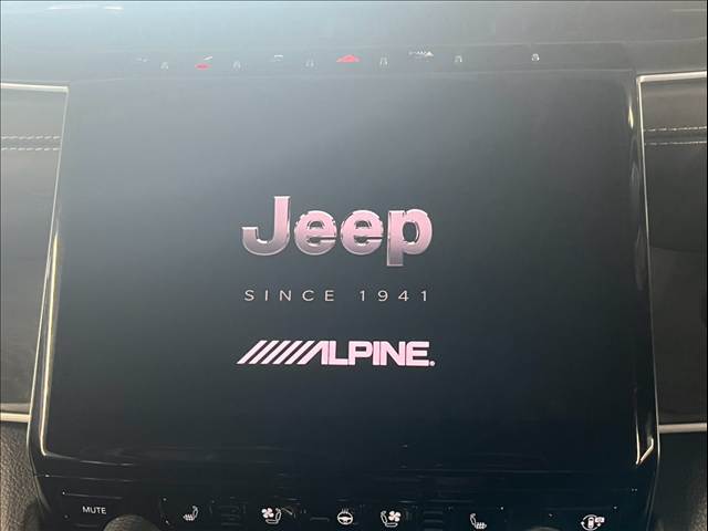 クライスラー JEEP GRAND CHEROKEE Lの画像3