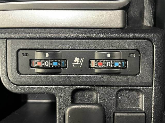 トヨタ&nbsp;ランドクルーザープラドの画像6