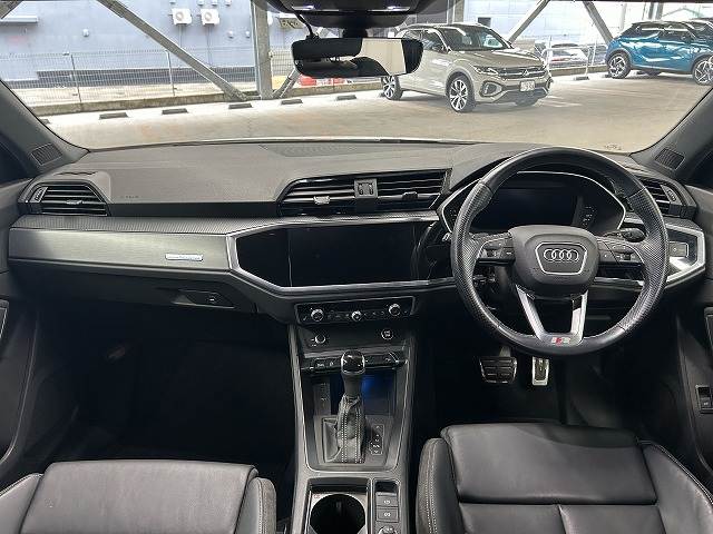 アウディQ3 Sportback35 TDI quattro S line 内装他