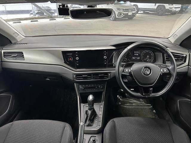 フォルクスワーゲンPolo□TSI Comfortline 内装他