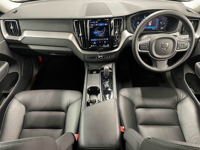 ボルボXC60□Plus B5 内装他