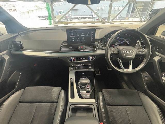 アウディQ5 Sportback40 TDI quattro S line 内装他