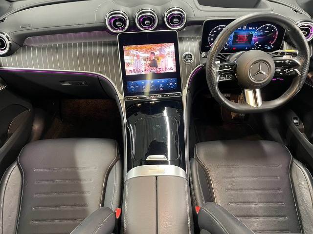 メルセデス・ベンツGLC-CLASSGLC220d 4マチック AMGラインパッケージ パノラミックスライディングルーフ/ドライバーズPKG/リアアクスルステアリング/レザーEXP/アンビエントライトプレミアム/ブルメスター/ヘッドアップディスプレイ/ブラインドスポットモニター 内装他