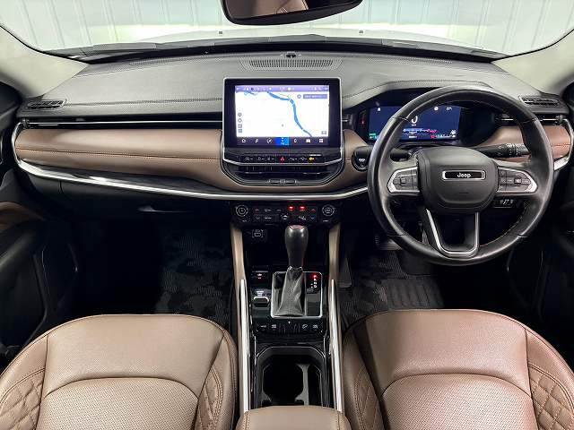 クライスラー JEEP COMMANDERの画像2
