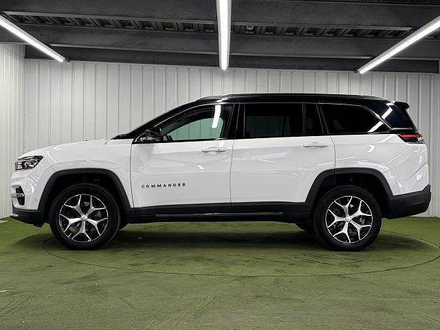 クライスラー JEEP COMMANDERの画像17
