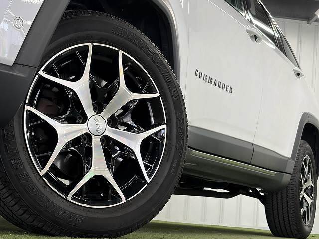 クライスラー JEEP COMMANDERの画像19