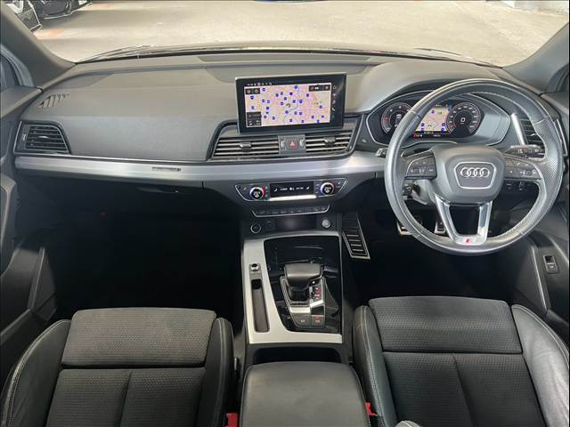 アウディQ5 Sportback□40 TDI quattro S line 内装他