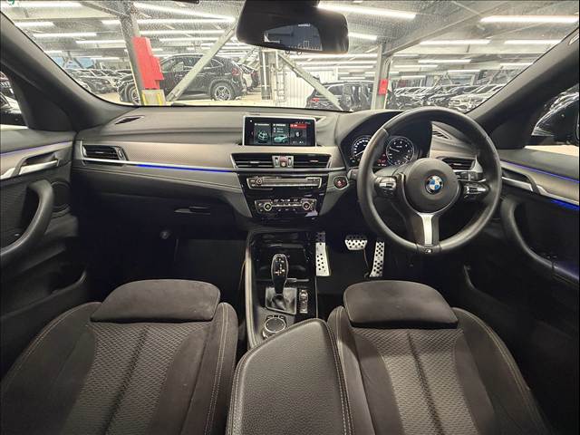 BMWX2□xDrive 18d M Sport X 内装他
