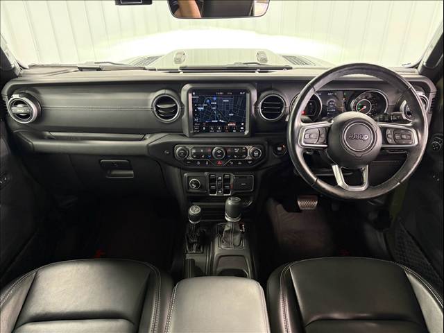 クライスラーJEEP WRANGLER□Unlimited Sahara サージグリーン 内装他