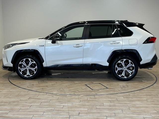 トヨタ RAV4 PHVの画像17