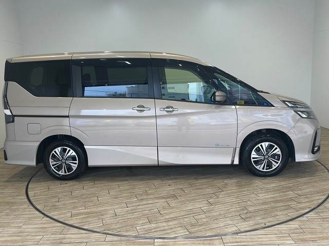 日産 セレナの画像16