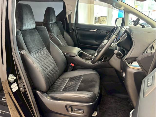 トヨタ ヴェルファイアの画像9