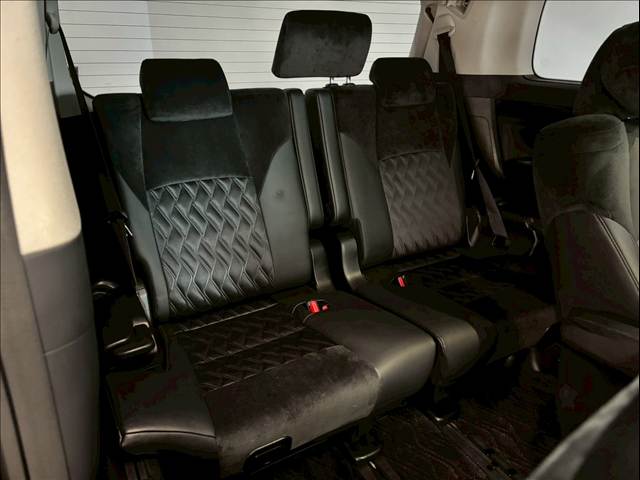 トヨタ ヴェルファイアの画像11