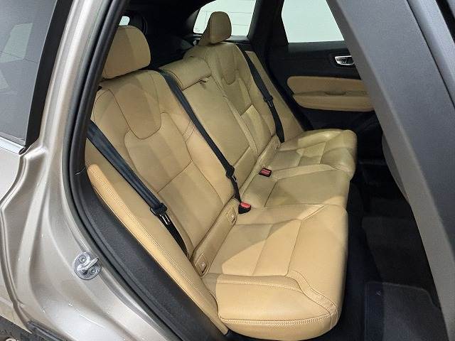 ボルボ XC60の画像10