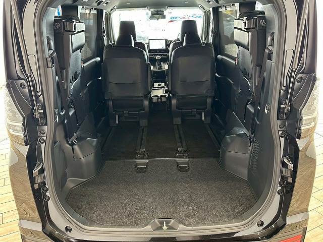 トヨタ ヴォクシーの画像11