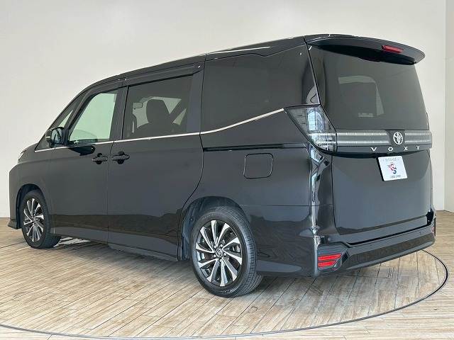 トヨタ ヴォクシーの画像14