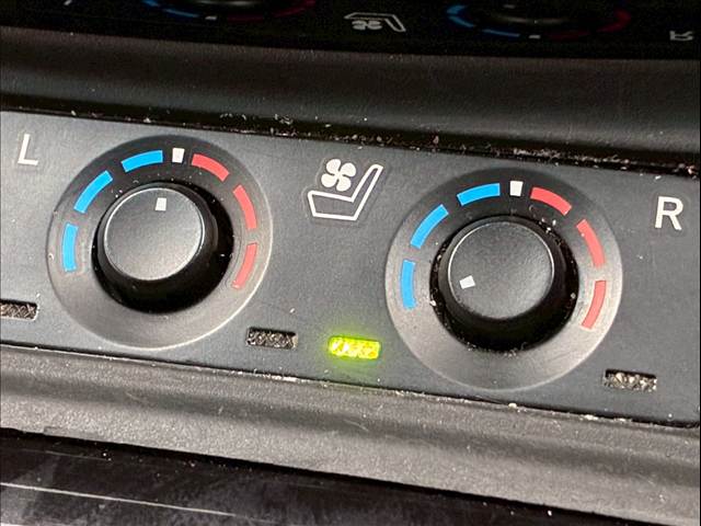 トヨタ ヴェルファイアの画像5