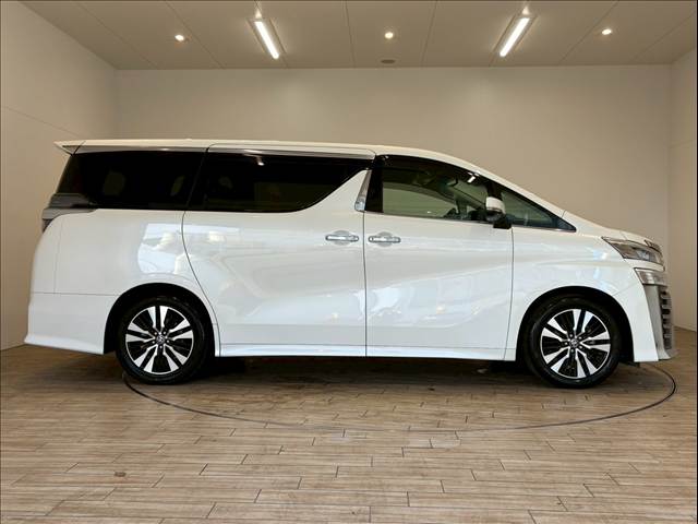 トヨタ ヴェルファイアの画像14