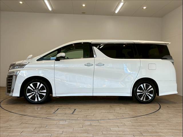 トヨタ ヴェルファイアの画像15