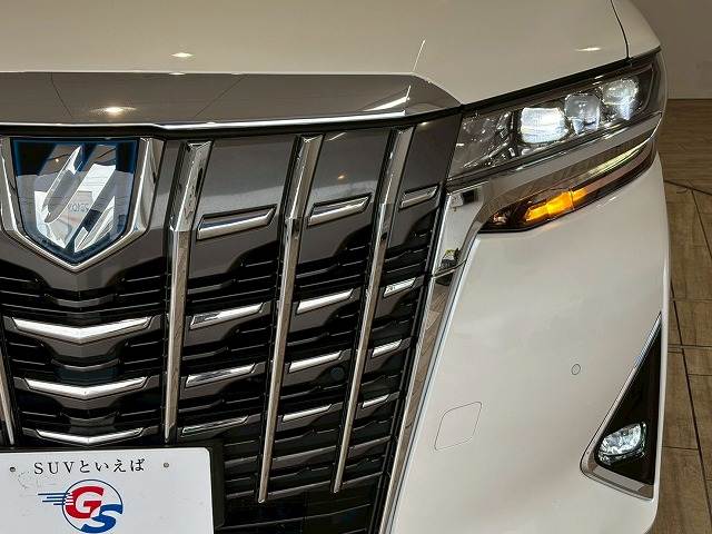 トヨタ アルファードハイブリッドの画像18