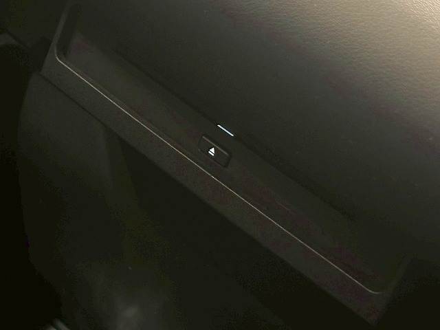 トヨタ ヴォクシーの画像8