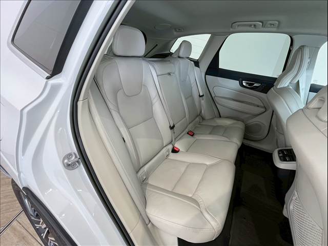 ボルボ XC60の画像10