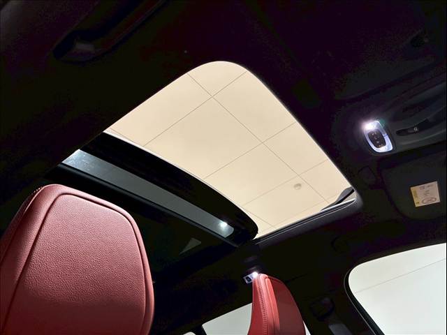 XC40B4 AWD Inscription 内装他