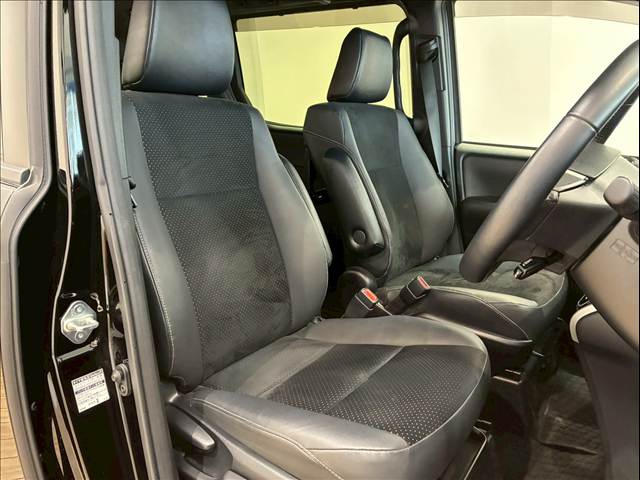 トヨタ ヴォクシーの画像9