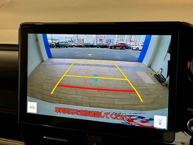 トヨタ ヴォクシーハイブリッドの画像4