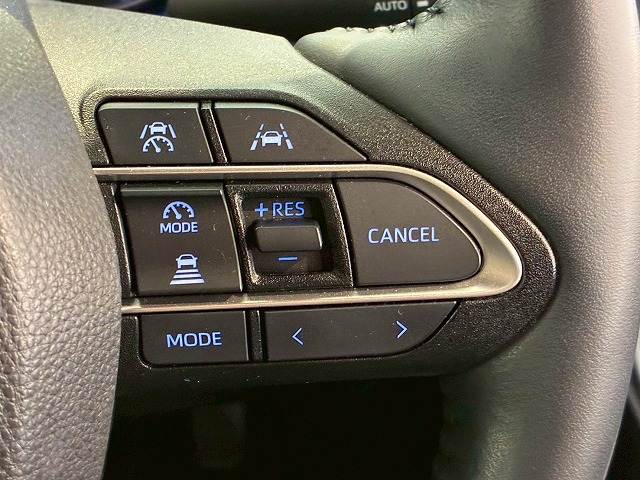 トヨタ ヴォクシーハイブリッドの画像8