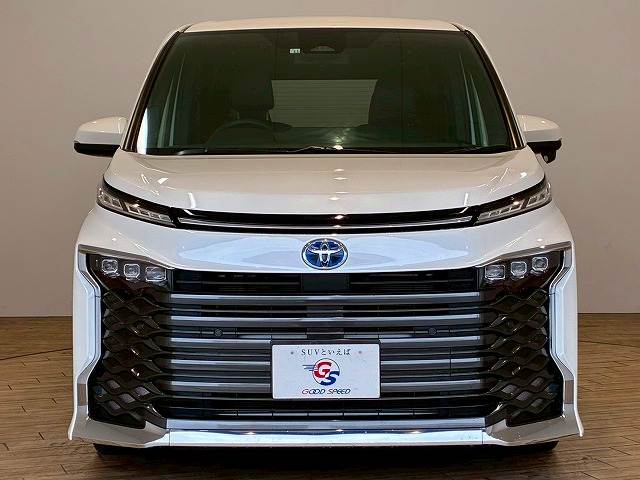 トヨタ ヴォクシーハイブリッドの画像12