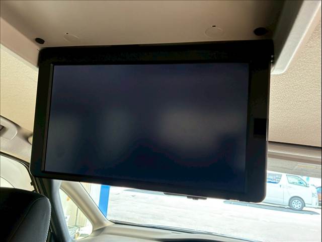 セレナe-POWER ハイウェイスターV 内装他