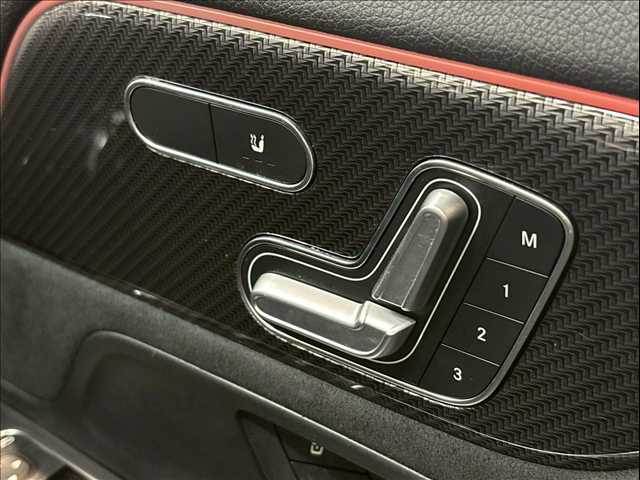 GLA-CLASSGLA 200d 4MATIC AMGライン 内装他