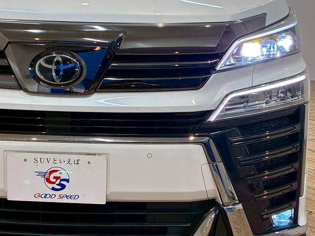 トヨタ ヴェルファイアの画像19