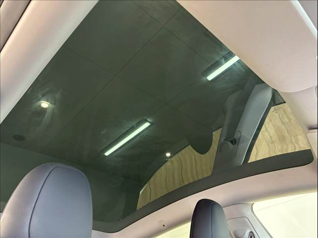 Model YRWD 内装他