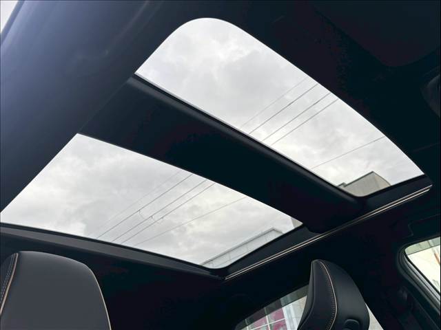 クラウンスポーツSPORT Z(HEV) 内装他