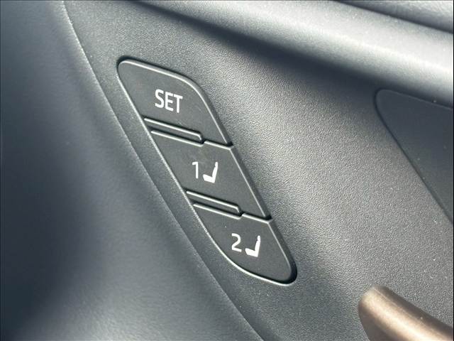 クラウンスポーツSPORT Z(HEV) 内装他