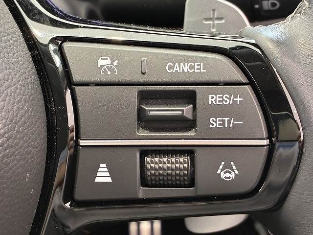 ZR-Ve:HEV Z 内装他