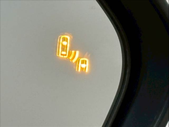 C-HRハイブリッド G “Mode-Nero” 内装他