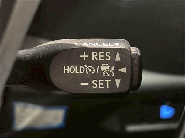 C-HRハイブリッド G “Mode-Nero” 内装他