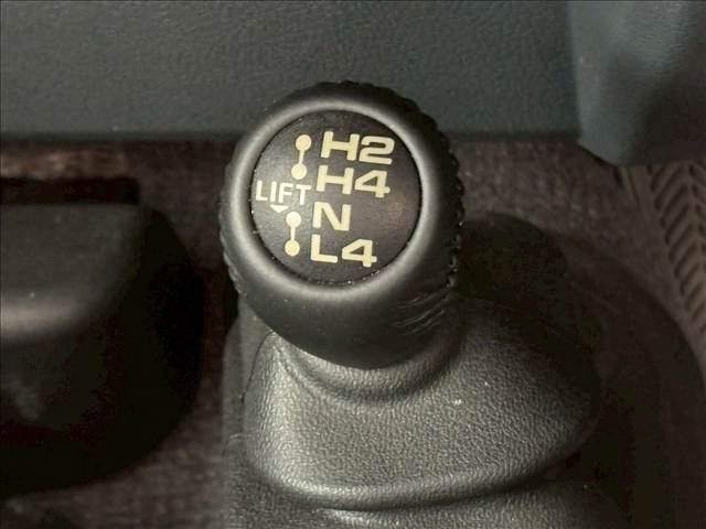 ランドクルーザー70系バン 内装他