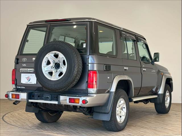 トヨタ ランドクルーザー70系の画像16
