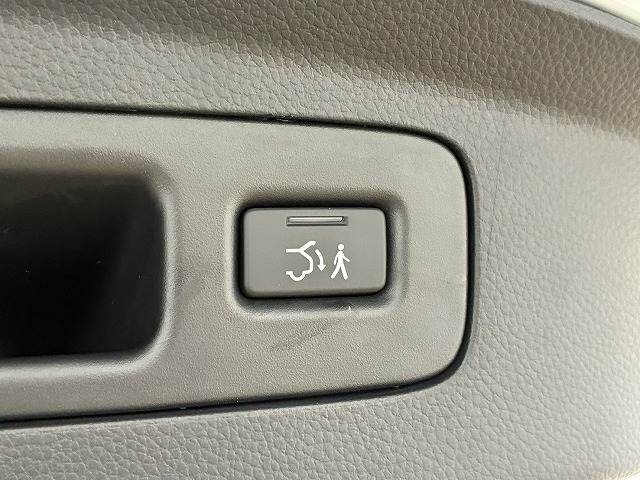 ホンダ ヴェゼルハイブリッドの画像8