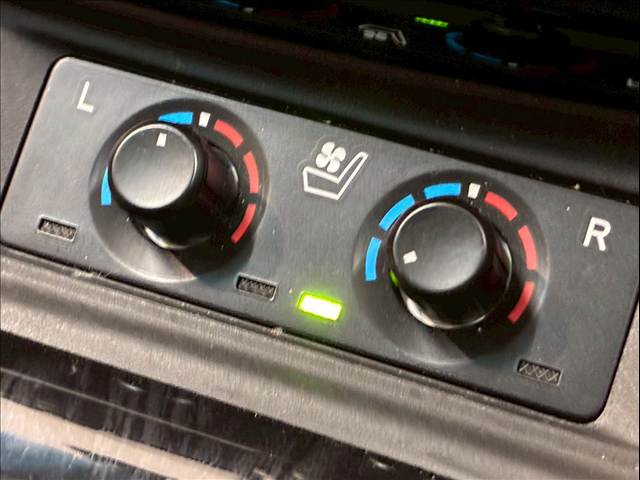 トヨタ アルファードの画像8